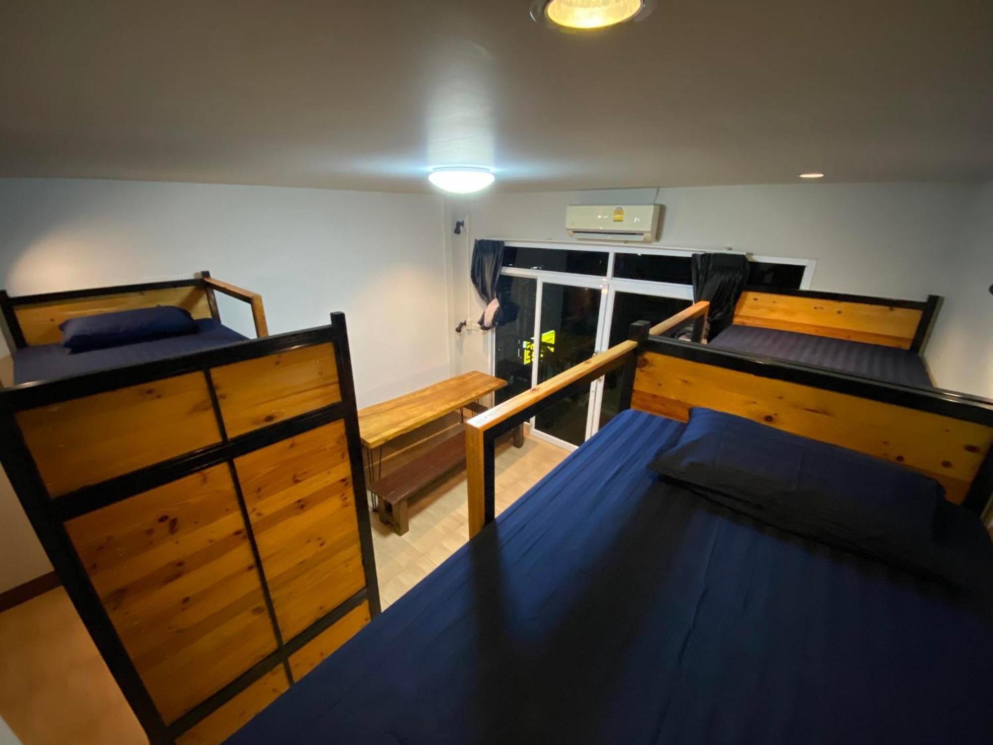 Eq Hostel Thongsala Exteriör bild